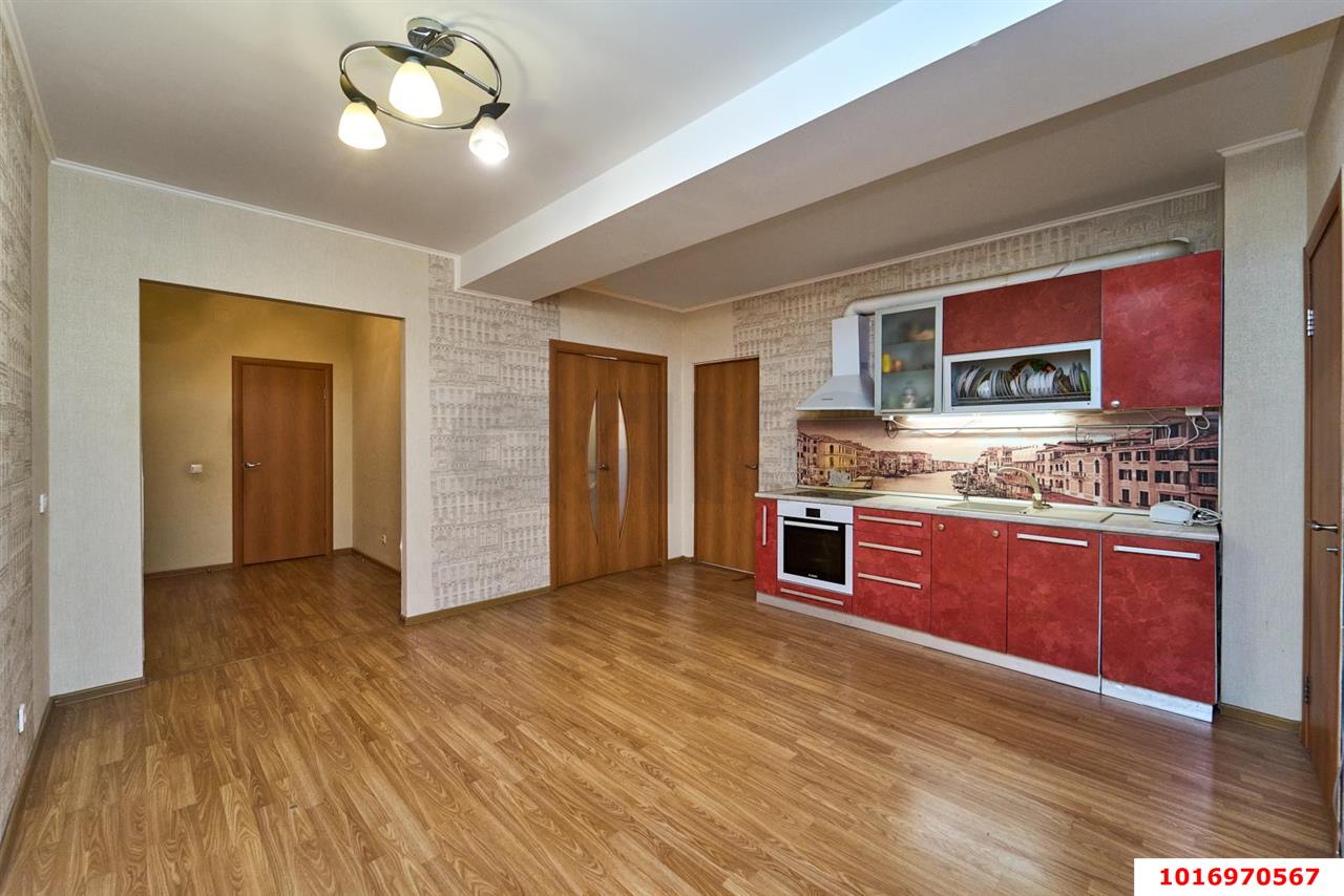 Фото №8: 3-комнатная квартира 136&nbsp;м², 3/9&nbsp;эт. - Краснодар, мкр. Западный внутригородской округ, ул. Офицерская, 36