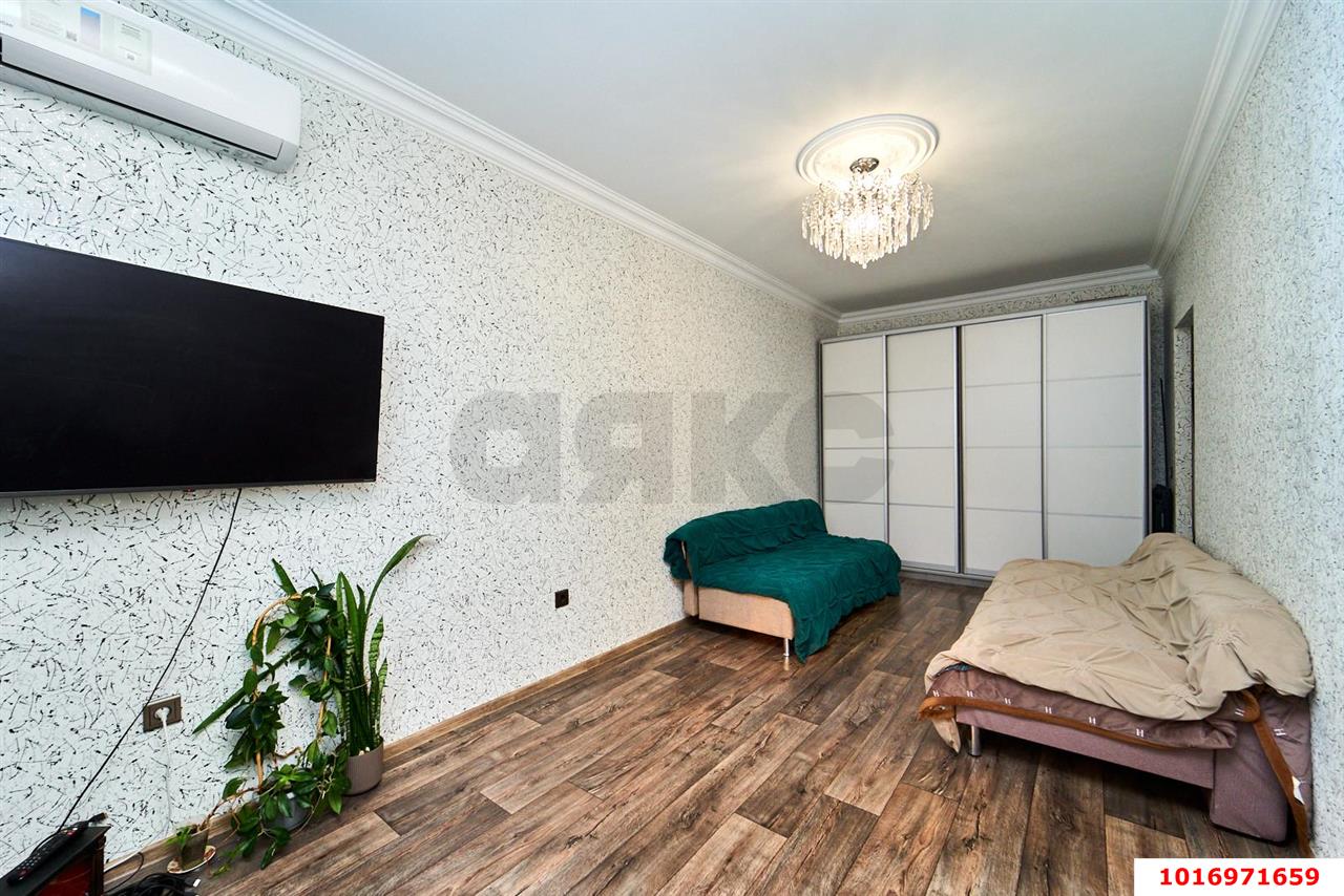 Фото №1: 2-комнатная квартира 50&nbsp;м², 5/24&nbsp;эт. - Краснодар, Карасунский внутригородской округ, мкр. Черёмушки, ул. Новороссийская, 90/2