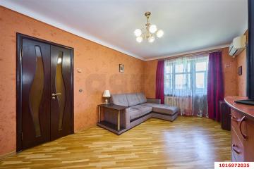 Фото №1: 3-комнатная квартира 56 м², 5/5 эт. - Краснодар, мкр. Завод Измерительных Приборов, ул. Офицерская, 50А