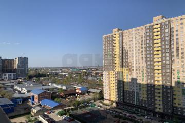 Фото №1: 1-комнатная квартира 30&nbsp;м², 14/24&nbsp;эт. - Краснодар, мкр. Камвольно-суконный Комбинат, ул. Магистральная, 11