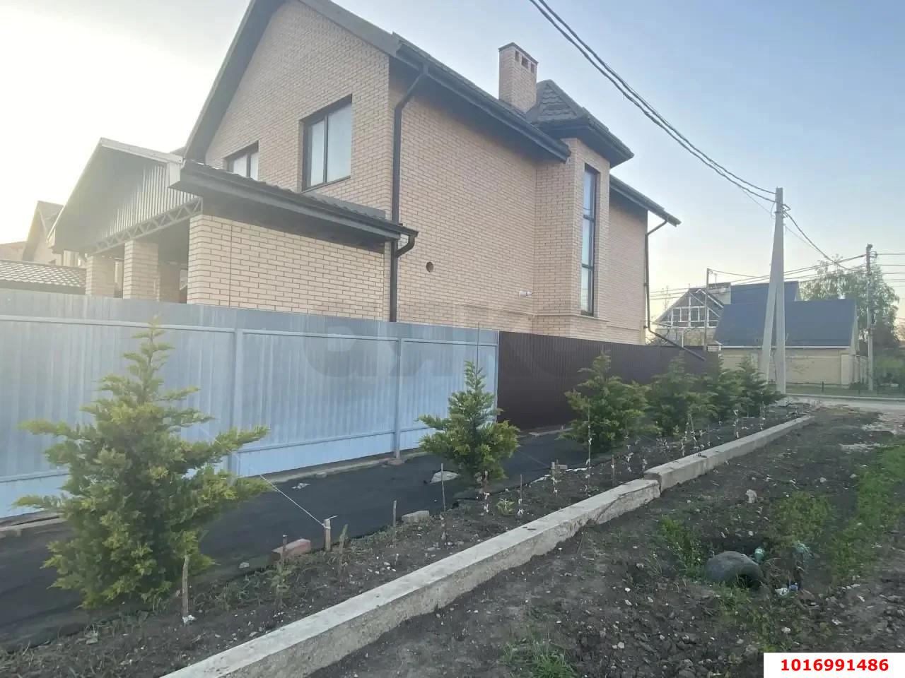Фото №3: Дом 163&nbsp;м² + 3.5&nbsp;сот., 2&nbsp;эт. - Краснодар, имени Петра Метальникова, мкр. Прикубанский внутригородской округ, ул. Ивана Кожедуба, 7