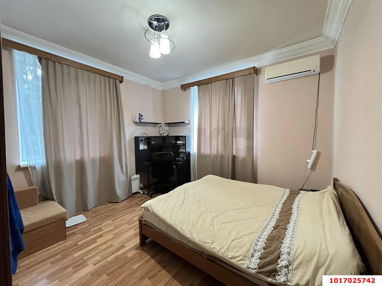 Фото №3: 2-комнатная квартира 50&nbsp;м², 2/4&nbsp;эт. - Краснодар, Центральный внутригородской округ, мкр. Центральный, ул. Красная, 170