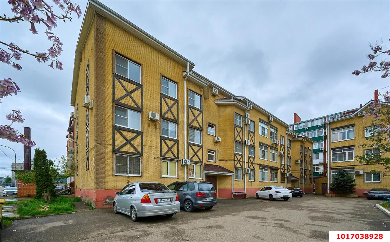 Фото №13: 3-комнатная квартира 80&nbsp;м², 3/4&nbsp;эт. - Краснодар, Прикубанский внутригородской округ, Калинино, мкр. Завод Радиоизмерительных Приборов, ул. Яснополянская, 17