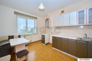 Фото №1: 1-комнатная квартира 35 м², 4/16 эт. - Краснодар, мкр. Почтовый, ул. имени Валерия Гассия, 6/1