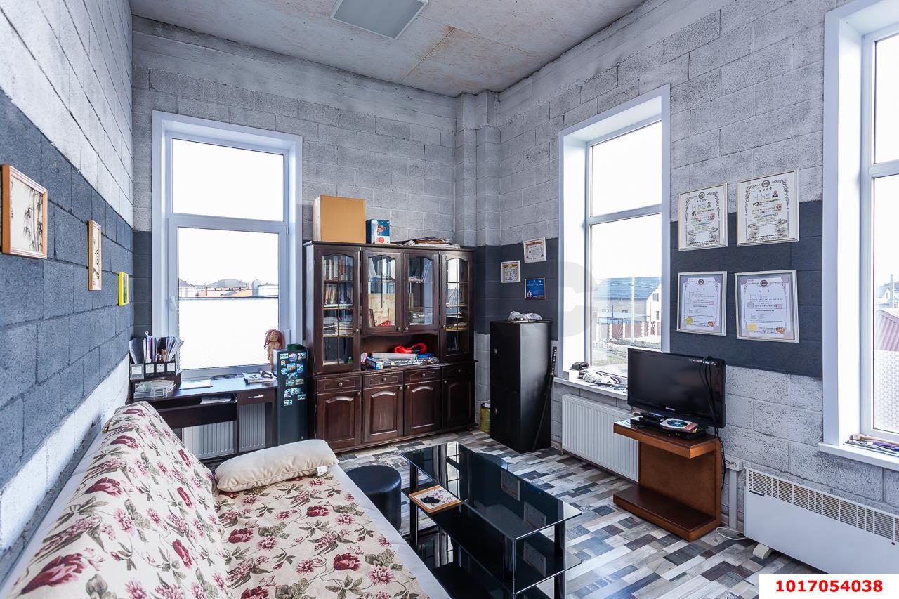 Фото №9: Отдельное здание 821&nbsp;м², 1/2&nbsp;эт. - Краснодар, мкр. Прикубанский внутригородской округ, пр-д 1-й  Куликова Поля, 32/1