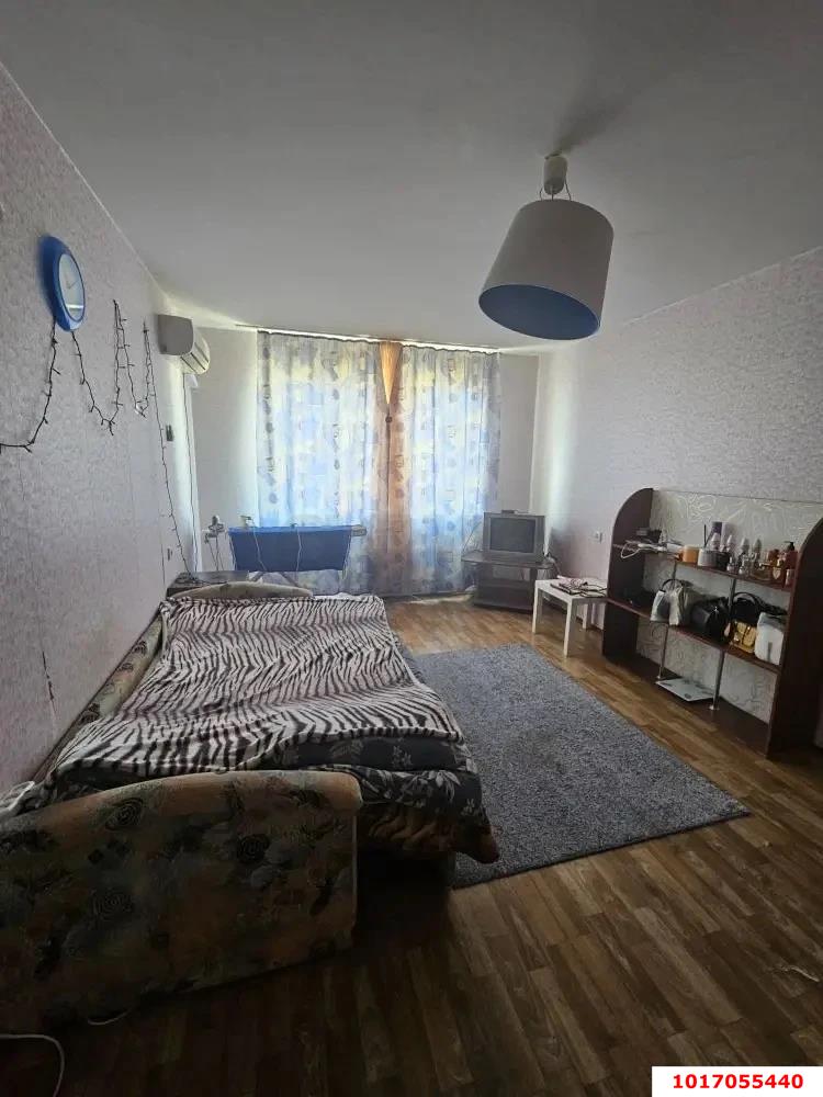 Фото №1: 1-комнатная квартира 42&nbsp;м², 15/16&nbsp;эт. - Краснодар, Прикубанский внутригородской округ, мкр. Микрохирургии глаза, ул. Академика Лукьяненко, 30