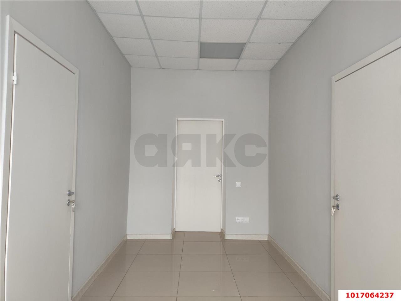 Фото №4: Торговое помещение 83&nbsp;м², 2/2&nbsp;эт. - Краснодар, Прикубанский внутригородской округ, Калинино, мкр. Северный, ул. Большевистская, 324