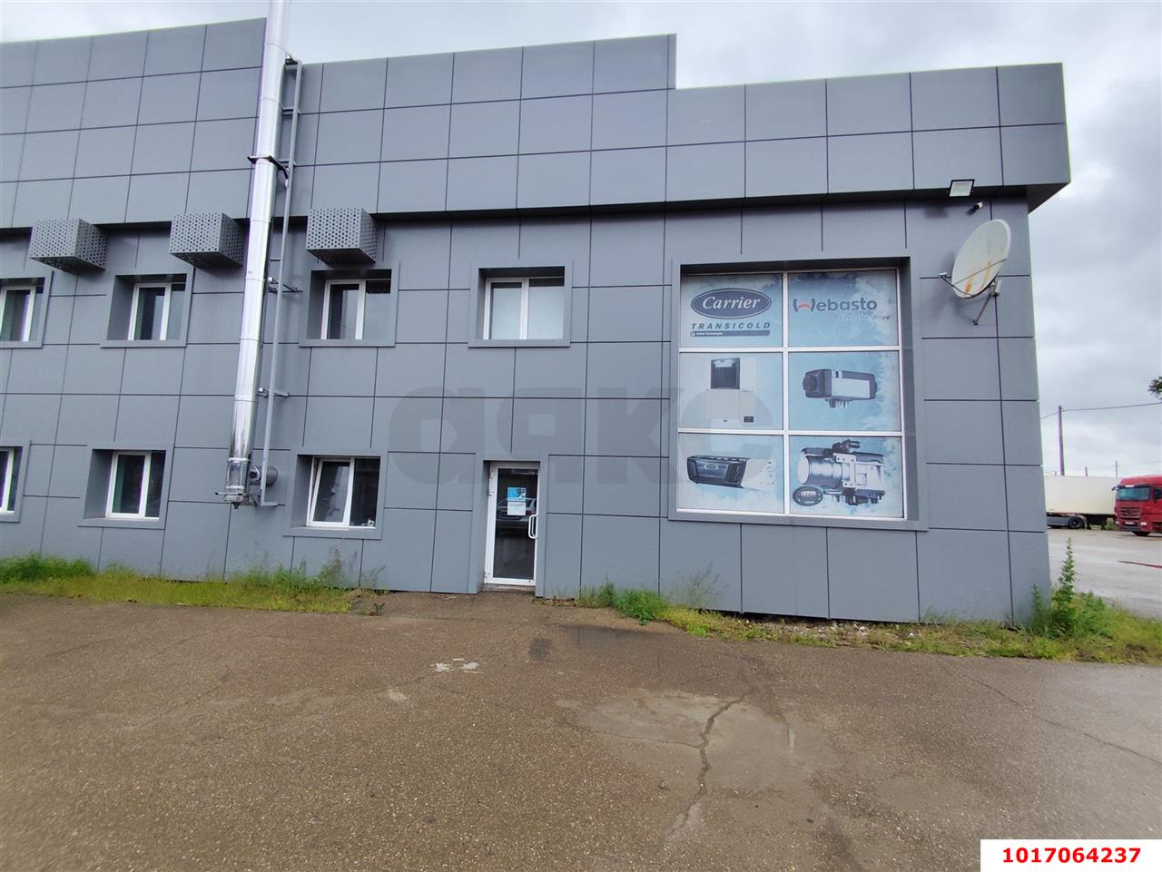 Фото №12: Торговое помещение 83&nbsp;м², 2/2&nbsp;эт. - Краснодар, Прикубанский внутригородской округ, Калинино, мкр. Северный, ул. Большевистская, 324