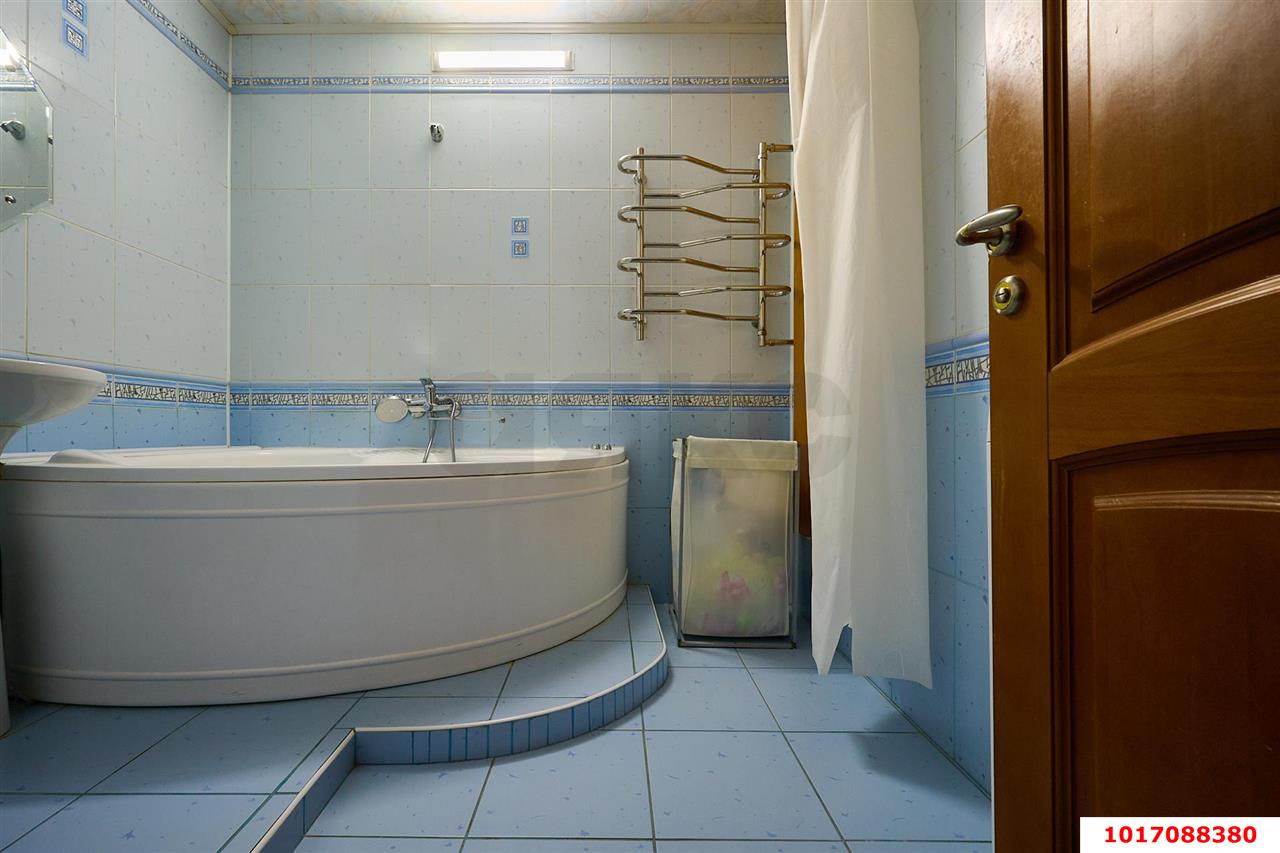 Фото №10: 3-комнатная квартира 86&nbsp;м², 4/12&nbsp;эт. - Краснодар, Западный внутригородской округ, мкр. Горгаз, ул. Южная, 25