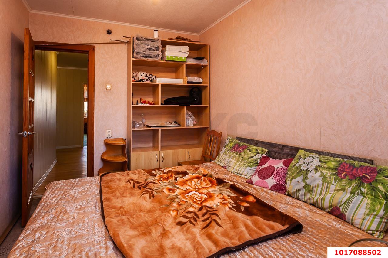 Фото №3: 4-комнатная квартира 83&nbsp;м², 3/4&nbsp;эт. - Краснодар, Прикубанский внутригородской округ, Калинино, мкр. Завод Радиоизмерительных Приборов, ул. Тепличная, 52