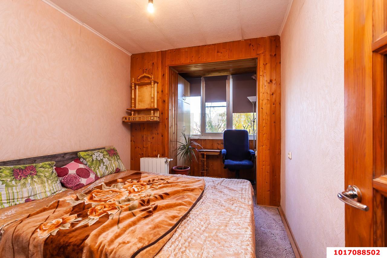 Фото №2: 4-комнатная квартира 83&nbsp;м², 3/4&nbsp;эт. - Краснодар, Прикубанский внутригородской округ, Калинино, мкр. Завод Радиоизмерительных Приборов, ул. Тепличная, 52