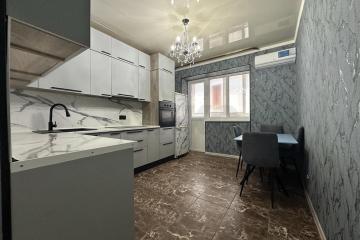 Фото №1: 2-комнатная квартира 63&nbsp;м², 4/7&nbsp;эт. - Краснодар, мкр. Прикубанский внутригородской округ, ул. Тепличная, 94