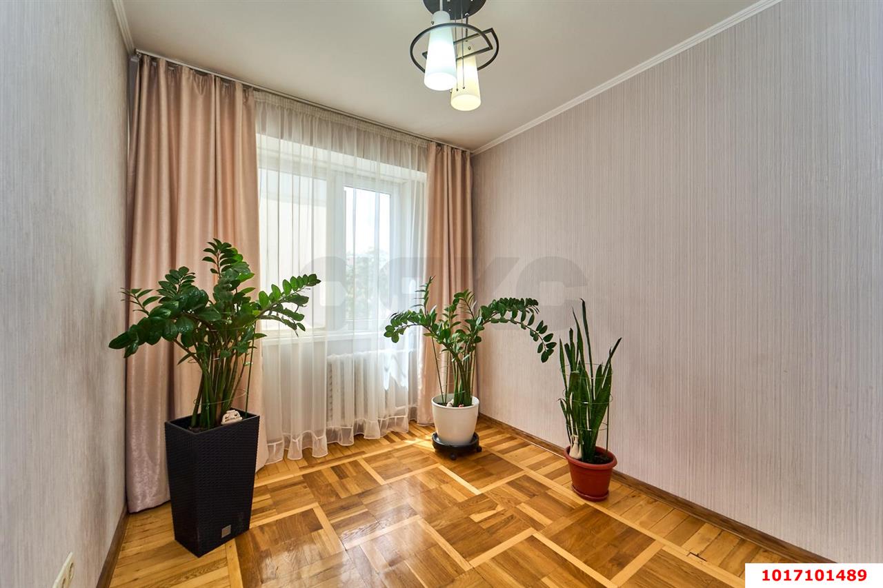 Фото №3: 4-комнатная квартира 64&nbsp;м², 4/5&nbsp;эт. - Краснодар, Прикубанский внутригородской округ, мкр. Фестивальный, ул. Герцена, 192
