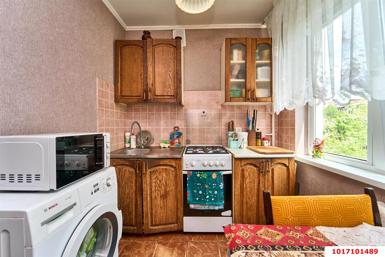 Фото №9: 4-комнатная квартира 64&nbsp;м², 4/5&nbsp;эт. - Краснодар, Прикубанский внутригородской округ, мкр. Фестивальный, ул. Герцена, 192