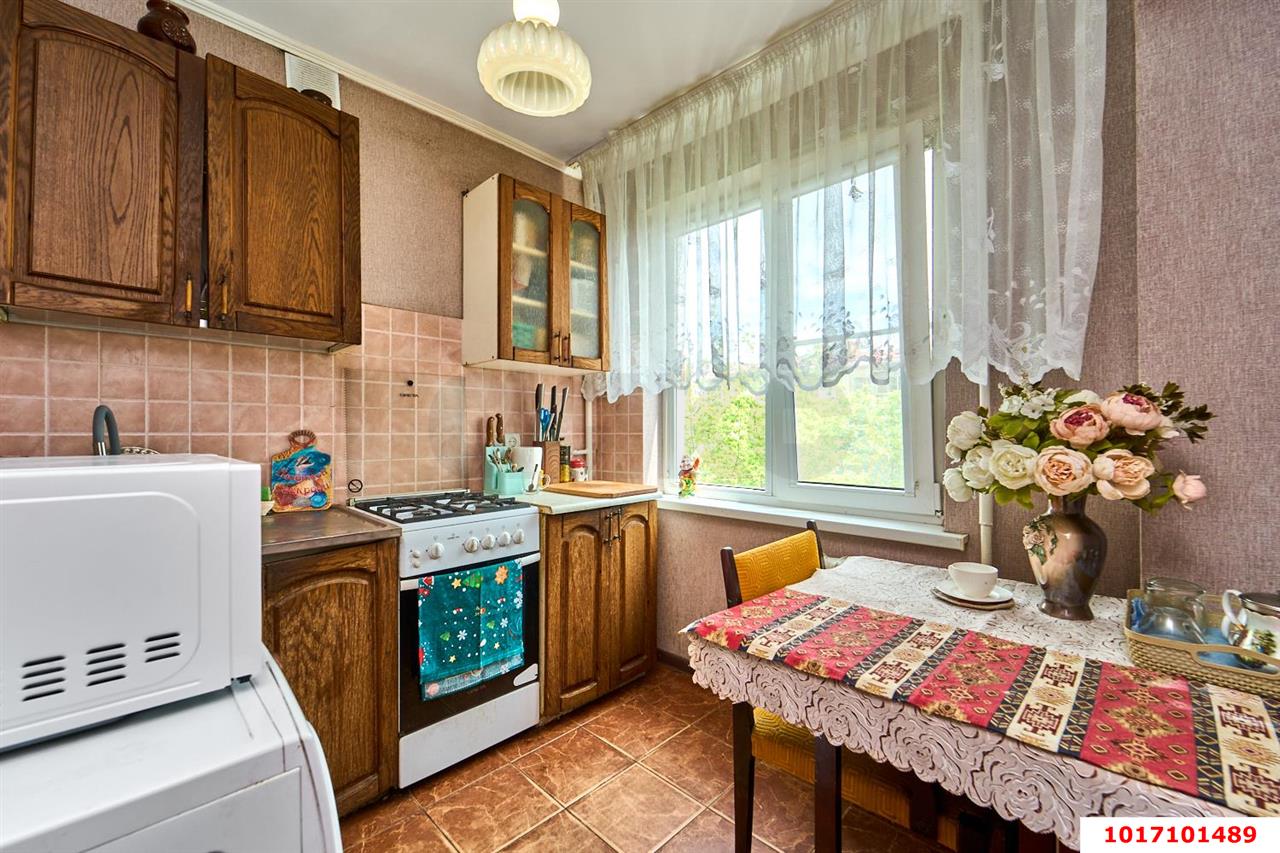 Фото №8: 4-комнатная квартира 64&nbsp;м², 4/5&nbsp;эт. - Краснодар, Прикубанский внутригородской округ, мкр. Фестивальный, ул. Герцена, 192