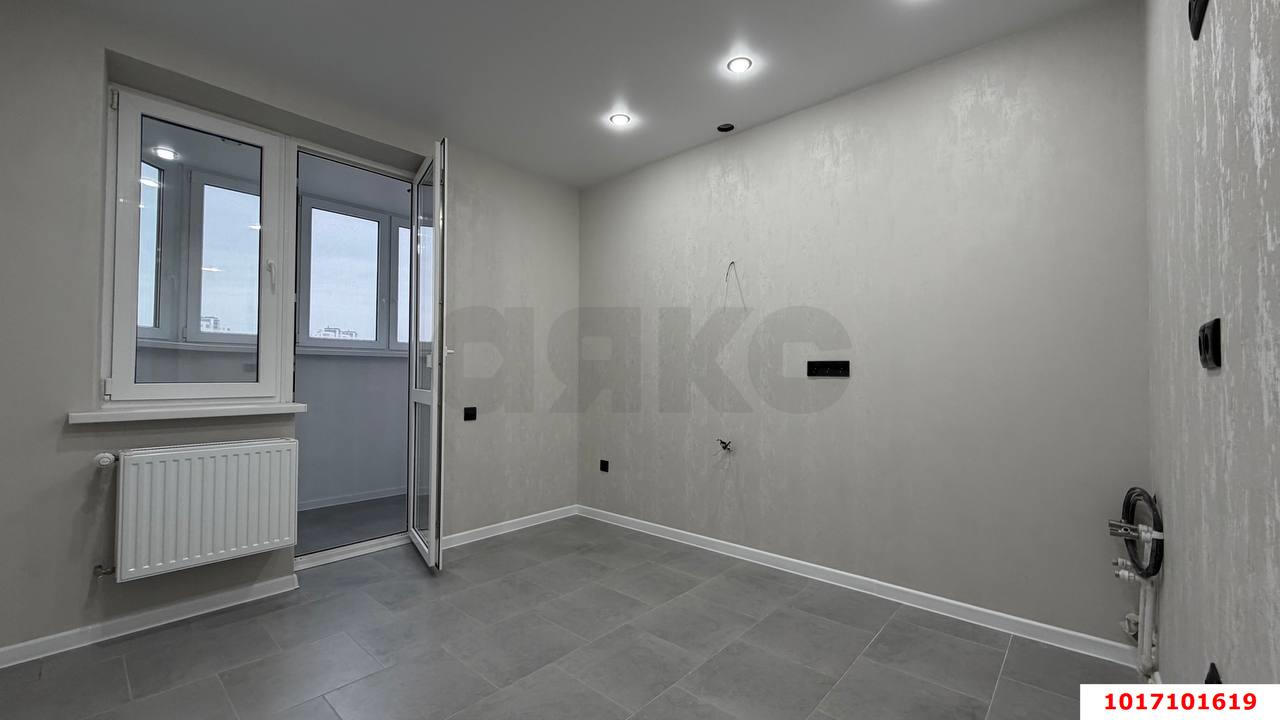 Фото №1: 2-комнатная квартира 60&nbsp;м², 18/24&nbsp;эт. - Краснодар, Карасунский внутригородской округ, мкр. ЖК Сказка Град, ул. имени В.Н. Мачуги, 166А