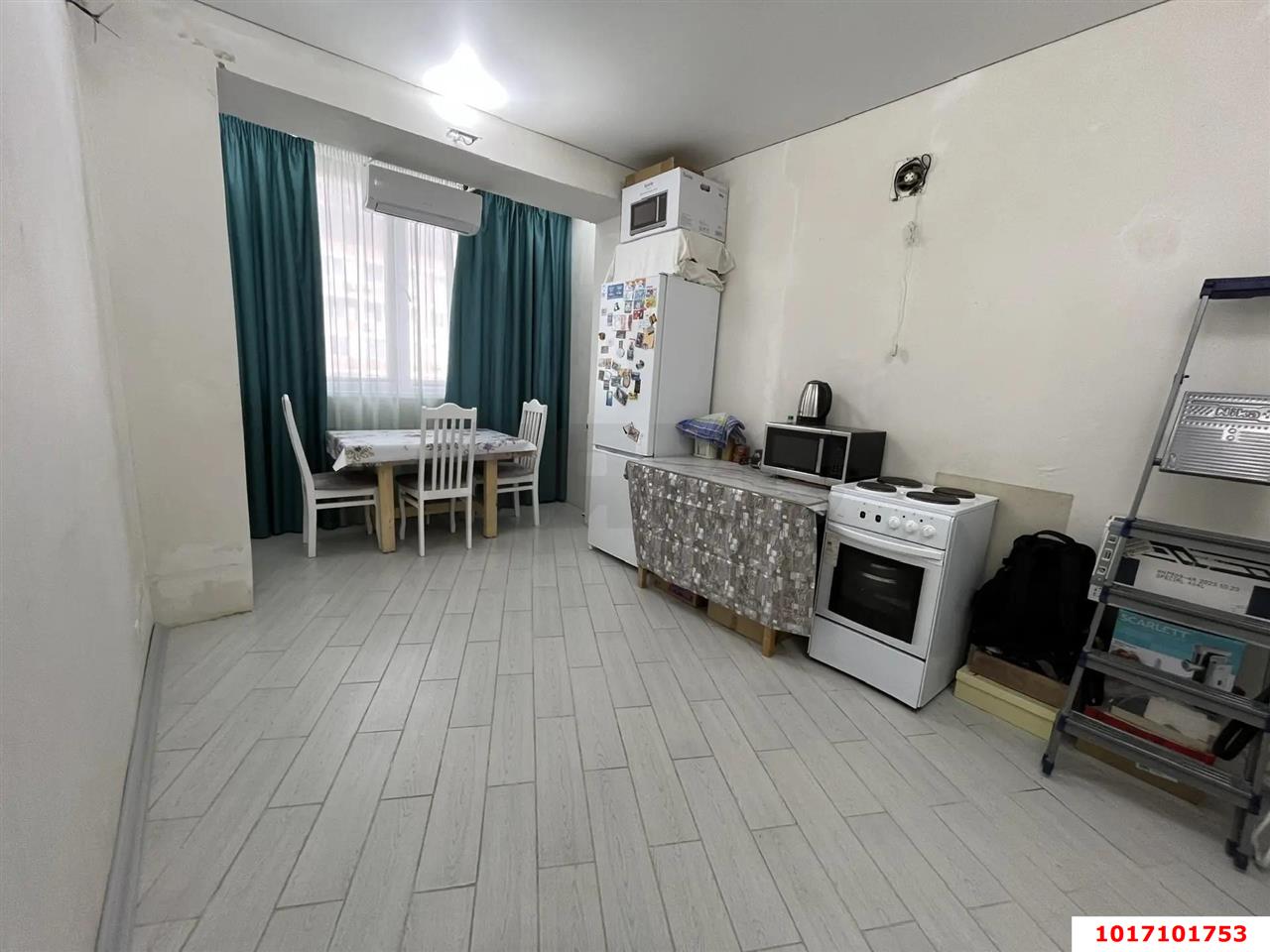 Фото №3: 1-комнатная квартира 42&nbsp;м², 5/6&nbsp;эт. - Краснодар, Прикубанский внутригородской округ, мкр. Музыкальный, ул. имени Сергея Есенина, 94