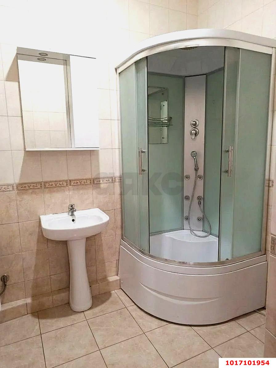 Фото №5: 1-комнатная квартира 40&nbsp;м², 7/7&nbsp;эт. - Краснодар, Прикубанский внутригородской округ, мкр. Музыкальный, ул. имени Сергея Есенина, 108/1к2