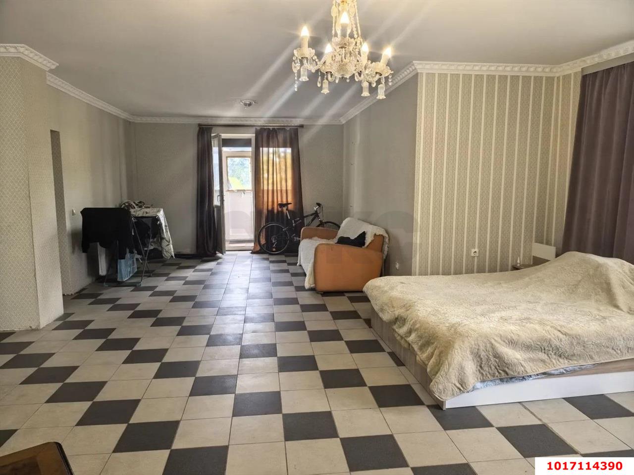Фото №1: 1-комнатная квартира 92&nbsp;м², 1/16&nbsp;эт. - Краснодар, Западный внутригородской округ, мкр. Кожзавод, ул. Минская, 122/2