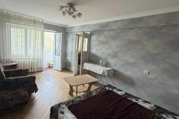 Фото №1: 2-комнатная квартира 45&nbsp;м², 4/5&nbsp;эт. - Краснодар, мкр. Черёмушки, ул. Ставропольская, 256