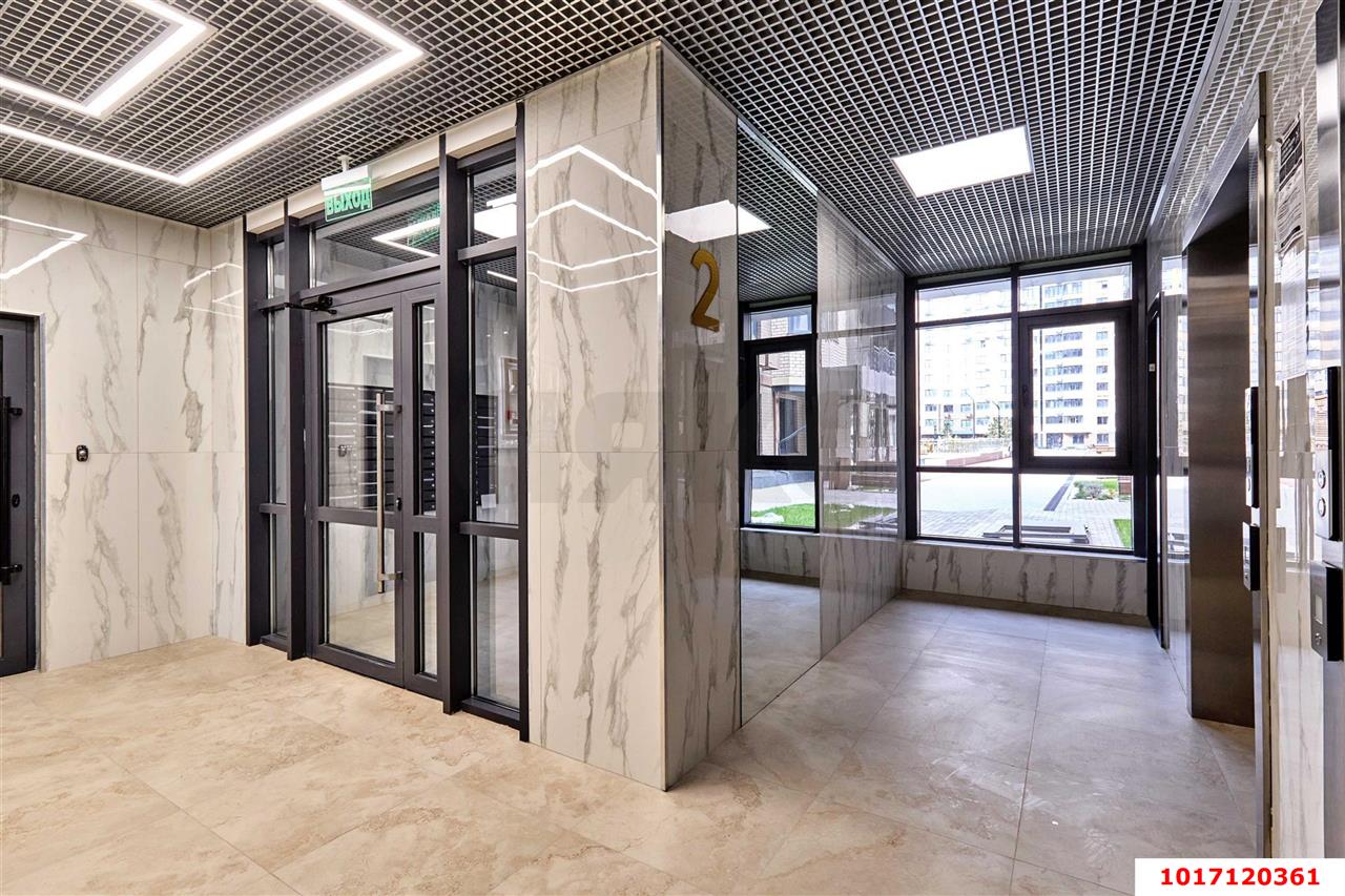 Фото №3: 2-комнатная квартира 71&nbsp;м², 8/25&nbsp;эт. - Краснодар, Карасунский внутригородской округ, Камвольно-суконный Комбинат, мкр. ЖК Урал, ул. Уральская, 87/7