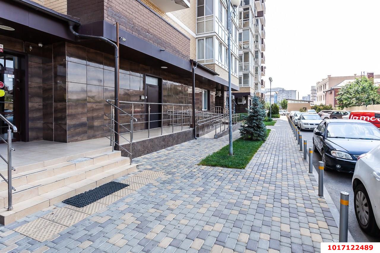 Фото №7: 2-комнатная квартира 90&nbsp;м², 2/24&nbsp;эт. - Краснодар, Западный внутригородской округ, Фестивальный, мкр. жилой комплекс Триумф, ул. имени П.М. Гаврилова, 27/1