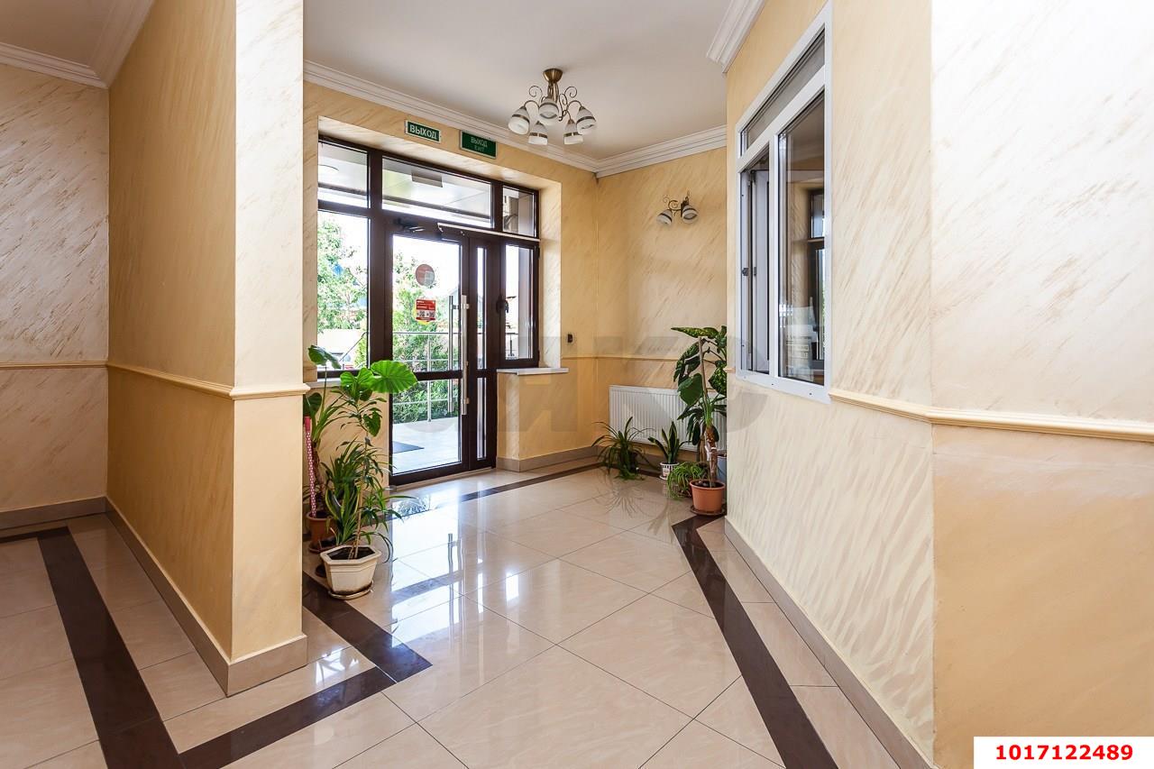 Фото №4: 2-комнатная квартира 90&nbsp;м², 2/24&nbsp;эт. - Краснодар, Западный внутригородской округ, Фестивальный, мкр. жилой комплекс Триумф, ул. имени П.М. Гаврилова, 27/1