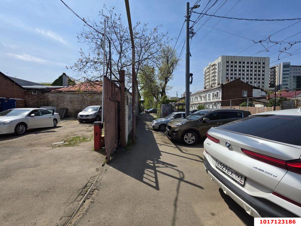 Фото №7: Коммерция 1116&nbsp;м², 1/3&nbsp;эт. - Краснодар, Центральный внутригородской округ, мкр. Центральный