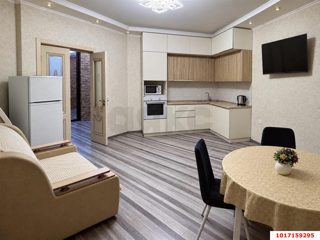 Фото №1: 3-комнатная квартира 110&nbsp;м², 6/16&nbsp;эт. - Краснодар, Прикубанский внутригородской округ, Россинского, мкр. жилой комплекс Видный, ул. Командорская, 3к1