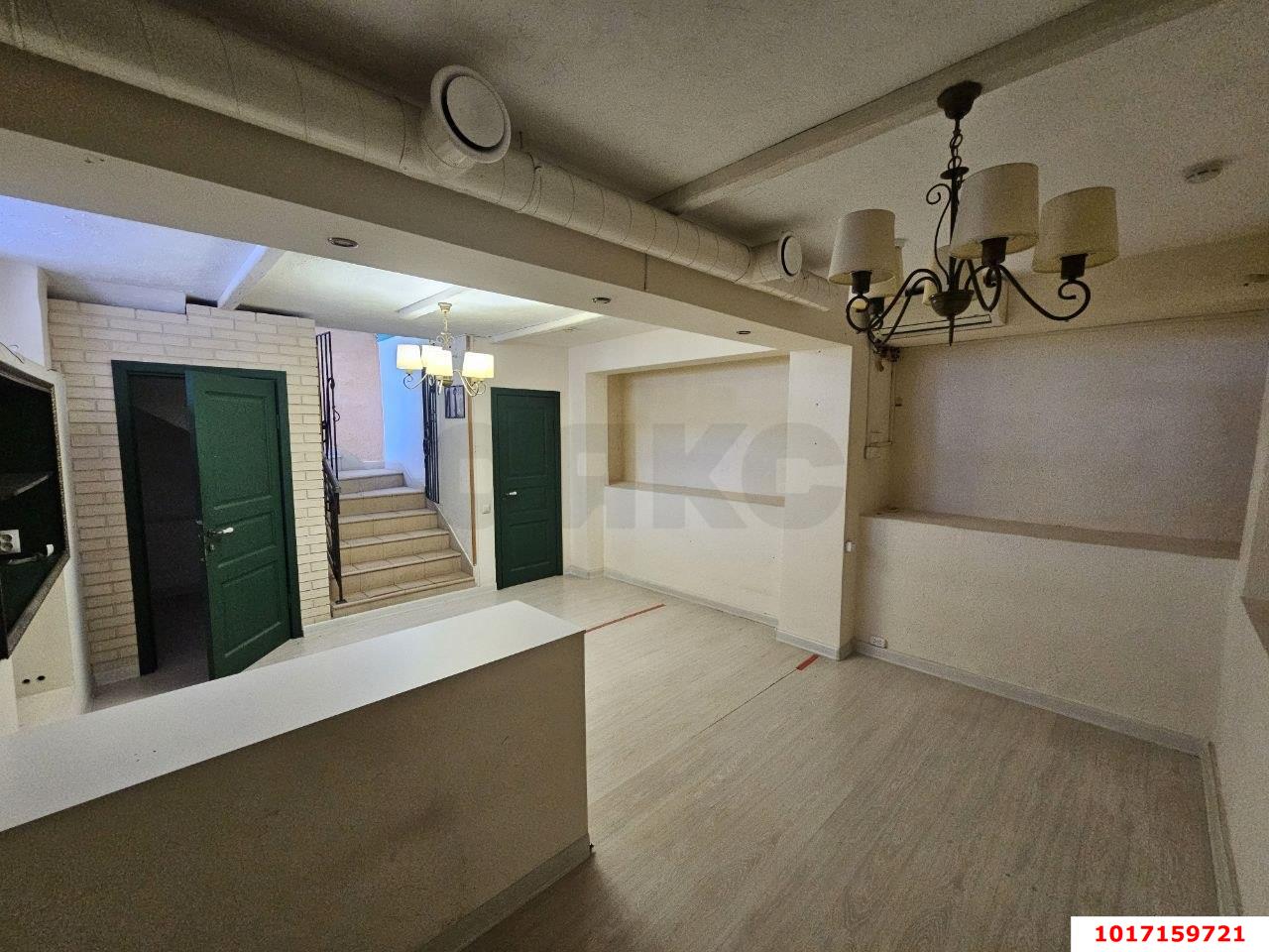 Фото №9: Торговое помещение 96&nbsp;м², 1/5&nbsp;эт. - Краснодар, Центральный внутригородской округ, мкр. Центральный, ул. Хакурате, 3