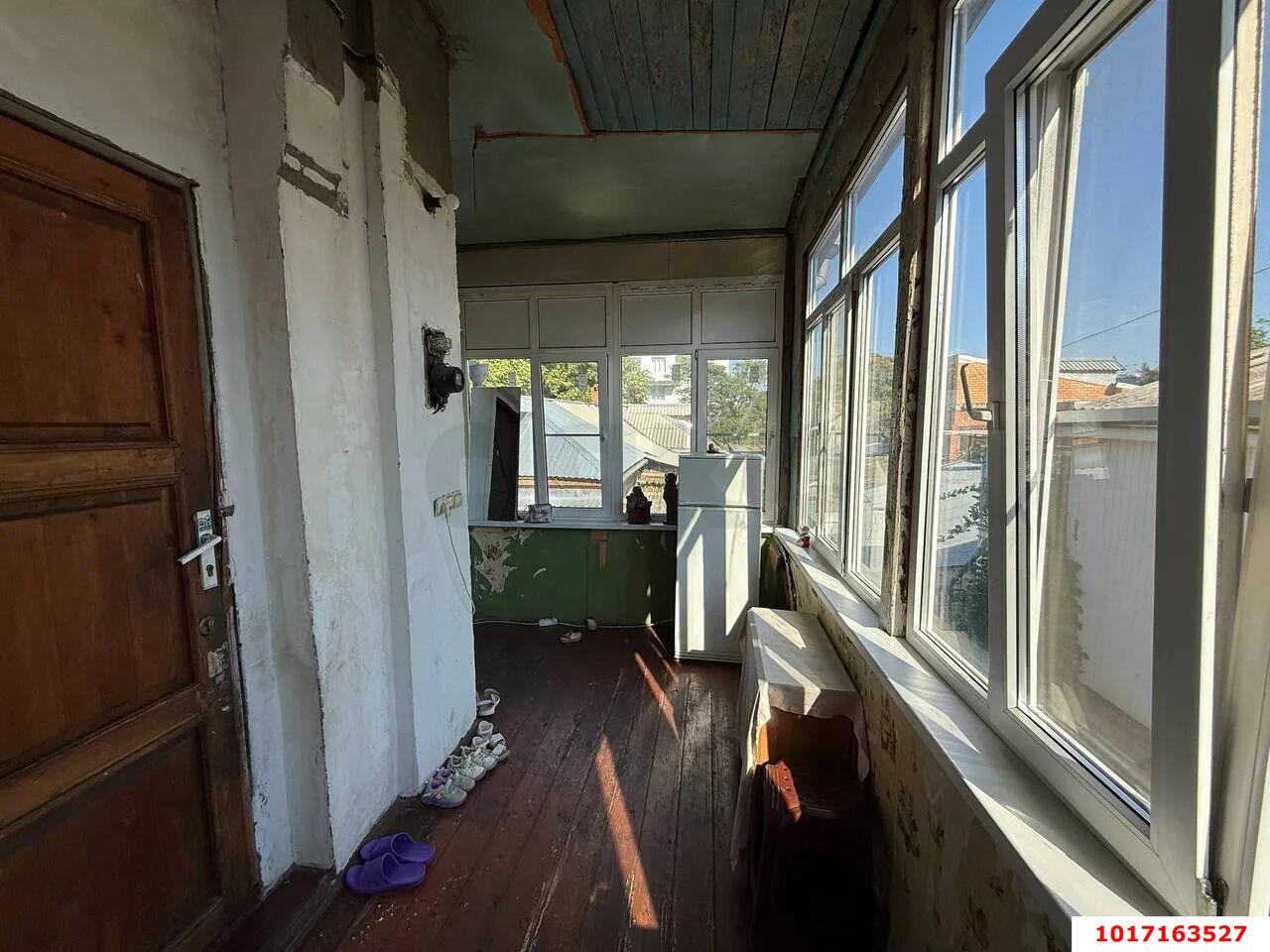 Фото №8: 2-комнатная квартира 30&nbsp;м², 2/2&nbsp;эт. - Краснодар, Центральный внутригородской округ, мкр. Центральный, ул. Коммунаров, 110