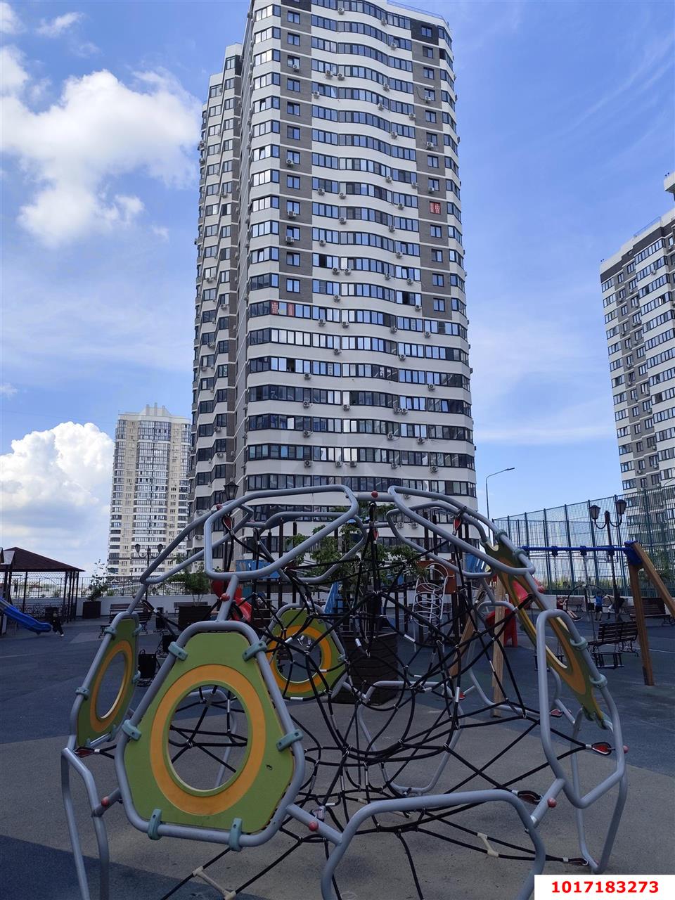 Фото №1: 1-комнатная квартира 40&nbsp;м², 21/24&nbsp;эт. - Краснодар, Прикубанский внутригородской округ, Россинского, мкр. жилой комплекс Дружный-2, б-р Адмиралтейский, 3к2