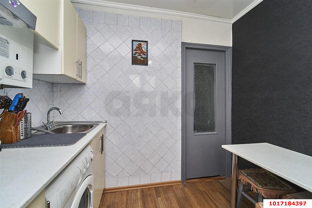 Фото №3: 3-комнатная квартира 56&nbsp;м², 4/4&nbsp;эт. - Краснодар, Западный внутригородской округ, мкр. Горгаз, ул. Южная, 24