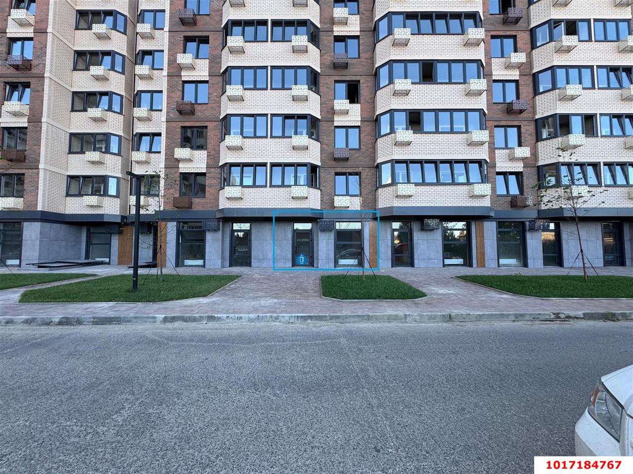 Фото №2: Торговое помещение 52&nbsp;м², 1/19&nbsp;эт. - Краснодар, Прикубанский внутригородской округ, имени Петра Метальникова, мкр. ЖК Лучший, ул. Ростовское шоссе, 30/6к1