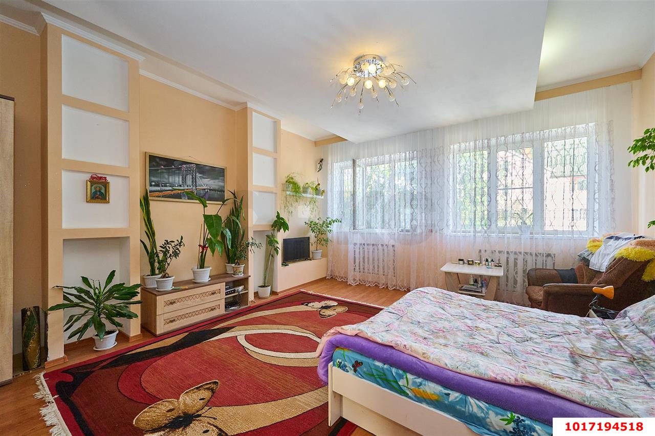 Фото №8: Дом 300&nbsp;м² + 12&nbsp;сот., 2&nbsp;эт. - Копанской, мкр. Прикубанский внутригородской округ, ул. Брусничная