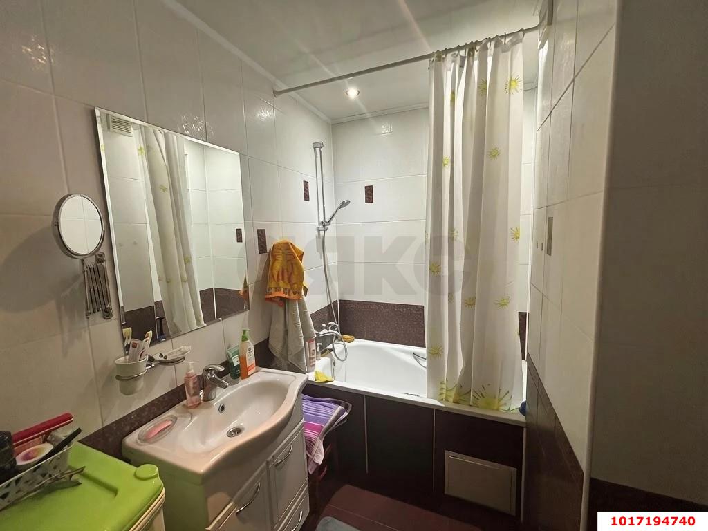 Фото №6: 2-комнатная квартира 70&nbsp;м², 4/16&nbsp;эт. - Краснодар, Прикубанский внутригородской округ, мкр. Микрохирургии глаза, ул. Академика Лукьяненко, 30