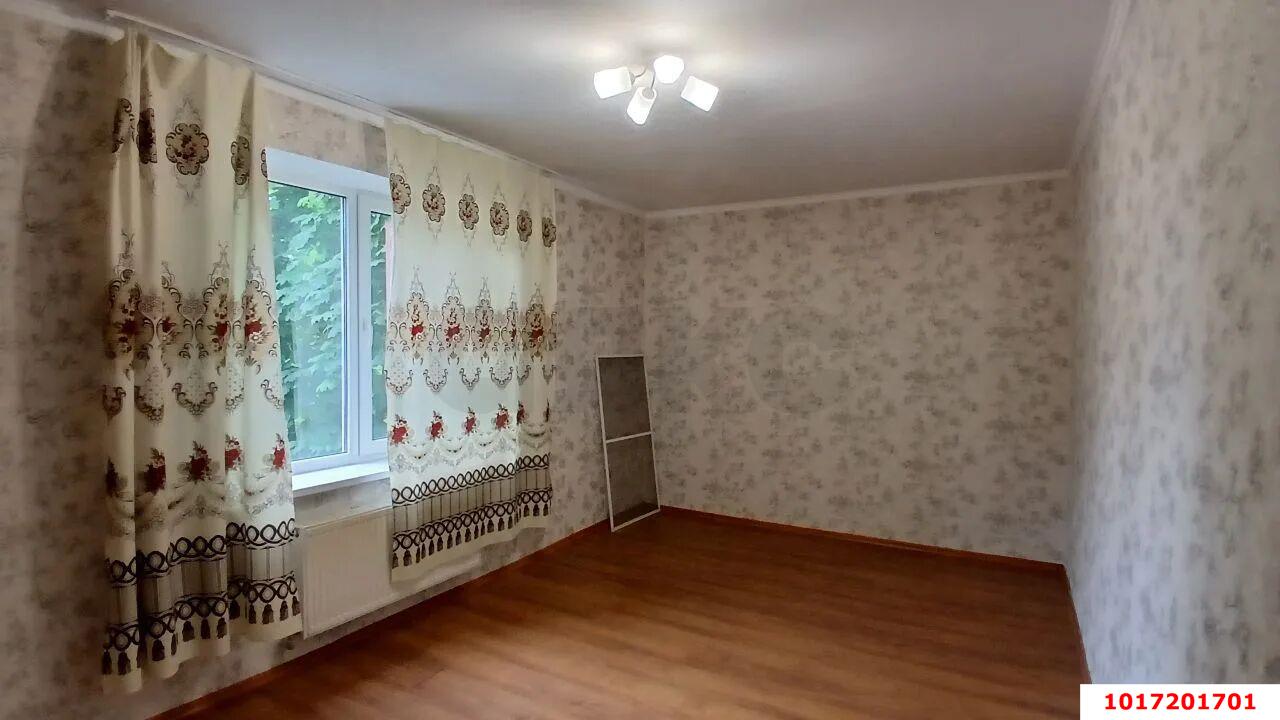 Фото №1: 2-комнатная квартира 45&nbsp;м², 2/3&nbsp;эт. - Краснодар, Прикубанский внутригородской округ, мкр. Новый, ул. 3-я Урожайная, 33
