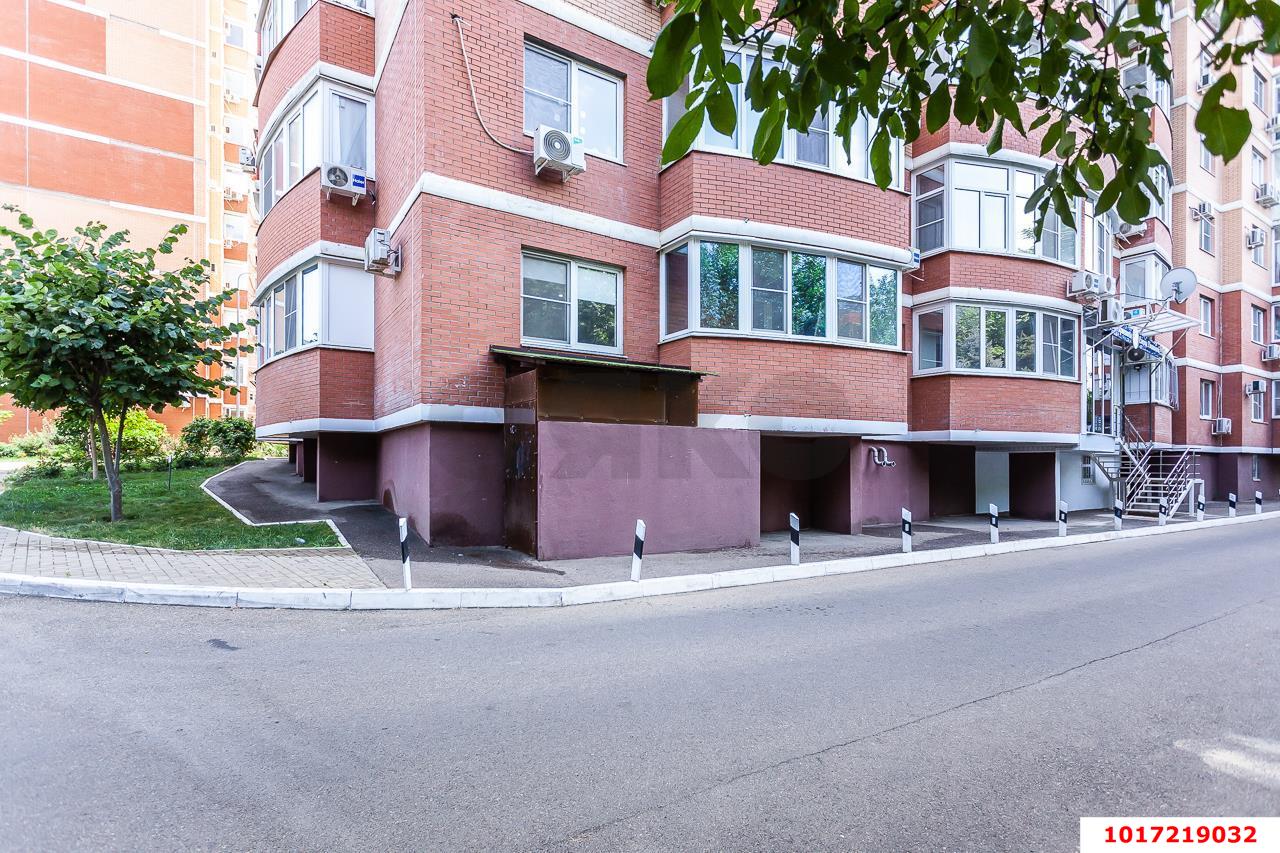 Фото №13: 2-комнатная квартира 60&nbsp;м², 1/20&nbsp;эт. - Краснодар, Западный внутригородской округ, мкр. Юбилейный, ул. 70-летия Октября, 1/6