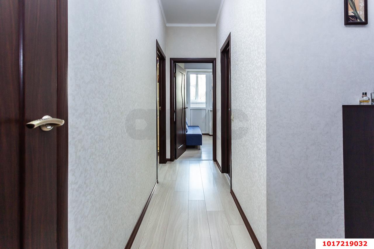 Фото №12: 2-комнатная квартира 60&nbsp;м², 1/20&nbsp;эт. - Краснодар, Западный внутригородской округ, мкр. Юбилейный, ул. 70-летия Октября, 1/6