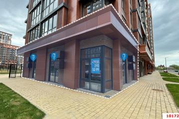 Фото №1: Торговое помещение 79 м², 1/9 эт. - Краснодар, мкр. Парк Победы, ул. имени Героя Ростовского, 16к2