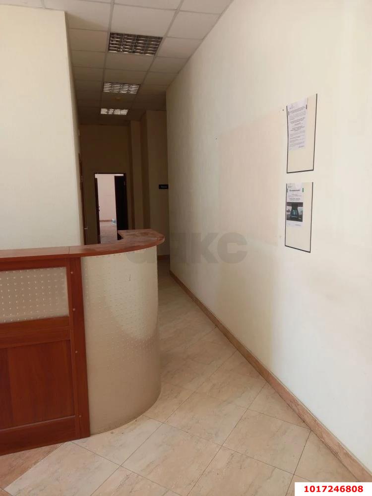 Фото №4: Торговое помещение 296&nbsp;м², 1/8&nbsp;эт. - Новороссийск, р. Приморский, ул. Видова, 65
