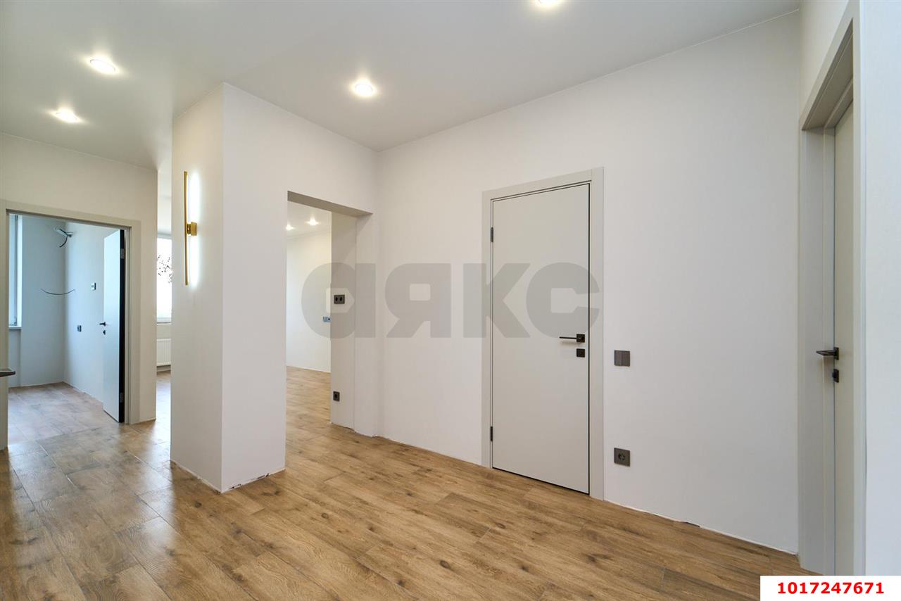 Фото №4: 2-комнатная квартира 72&nbsp;м², 6/24&nbsp;эт. - Краснодар, Центральный внутригородской округ, мкр. Черёмушки, ул. Обрывная, 132/1к21