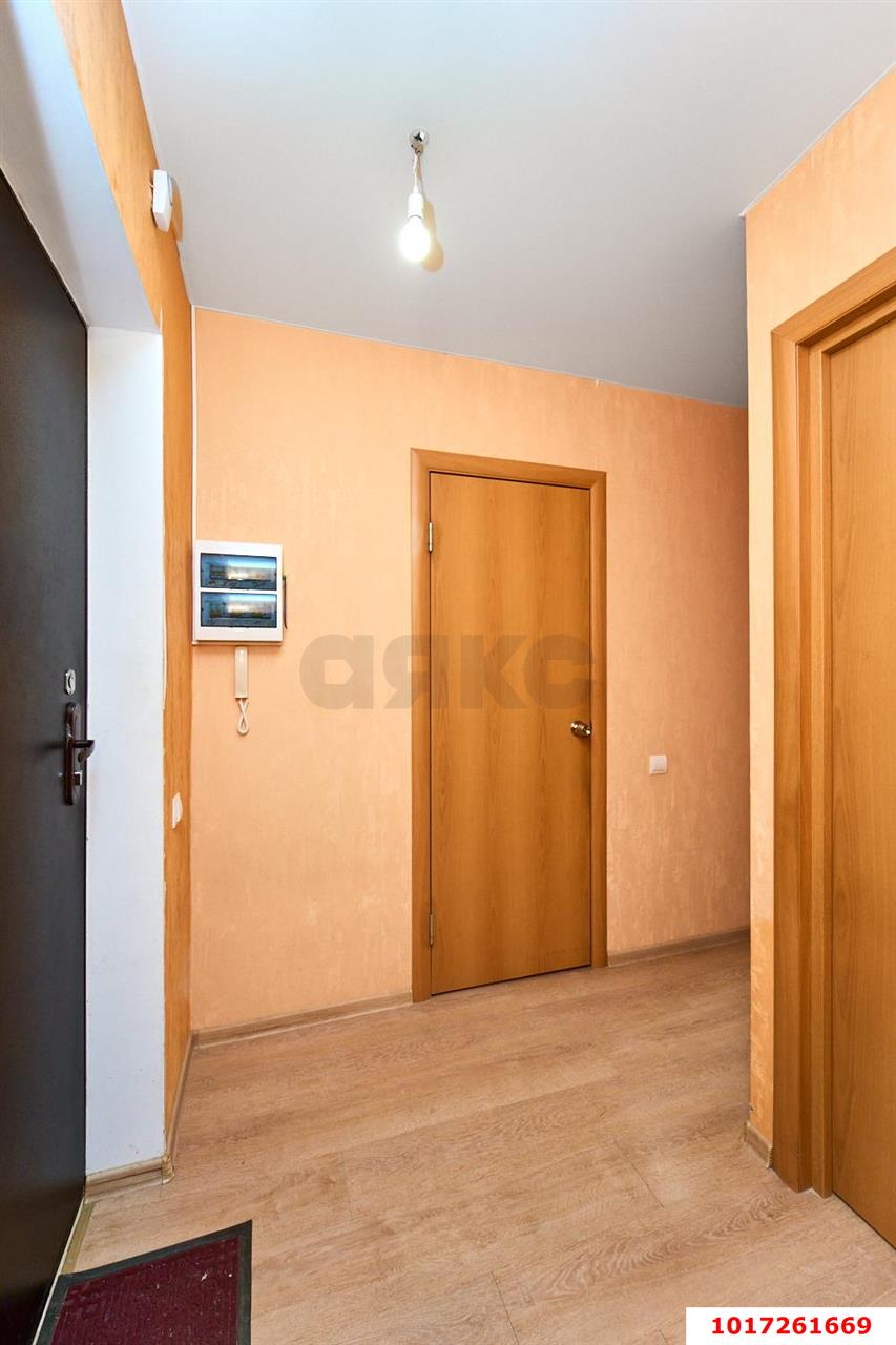 Фото №3: 1-комнатная квартира 34&nbsp;м², 7/17&nbsp;эт. - Краснодар, Прикубанский внутригородской округ, Музыкальный, ЖК Времена Года, мкр. имени Петра Метальникова, ул. Петра Метальникова, 5к1