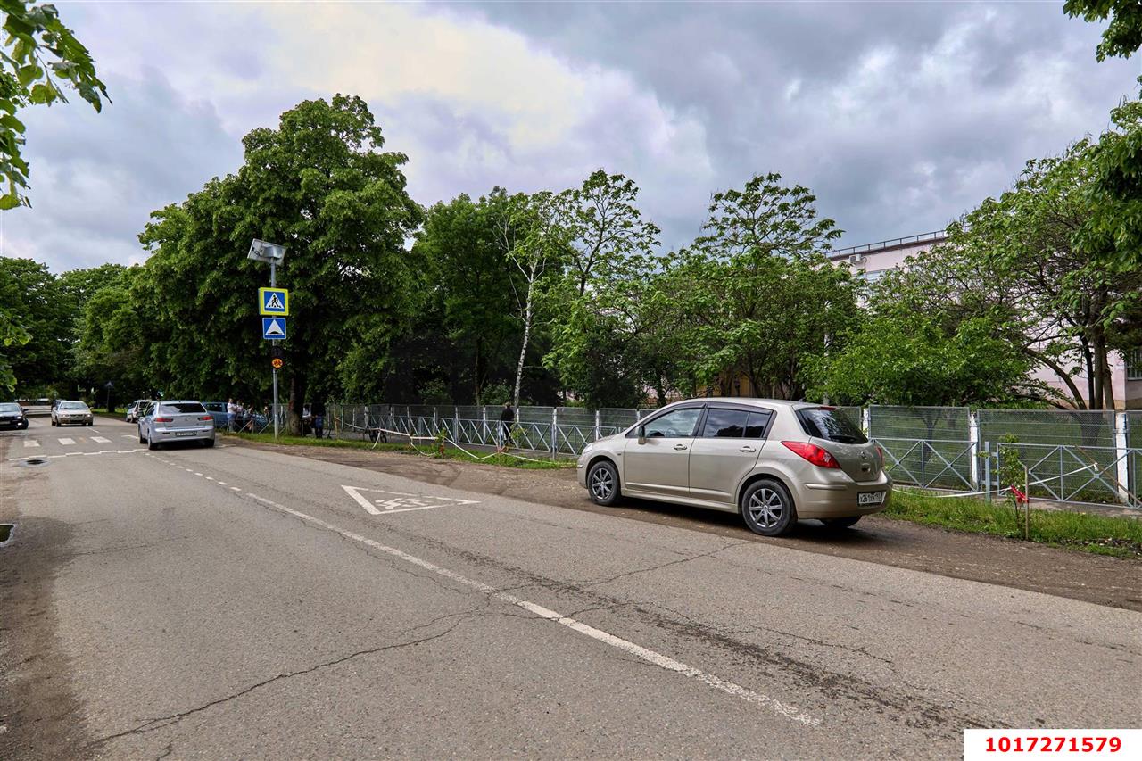 Фото №3: 2-комнатная квартира 41&nbsp;м², 1/2&nbsp;эт. - Колосистый, мкр. Прикубанский внутригородской округ, пер. Макаренко, 11