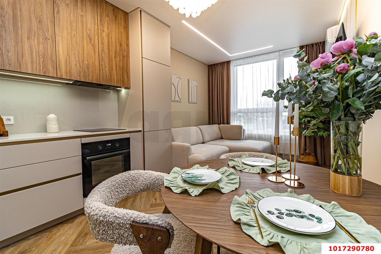 Фото №1: 2-комнатная квартира 55&nbsp;м², 7/24&nbsp;эт. - Краснодар, Центральный внутригородской округ, Табачная Фабрика, мкр. ЖК Все Свои Вип, ул. Колхозная, 5/2к3