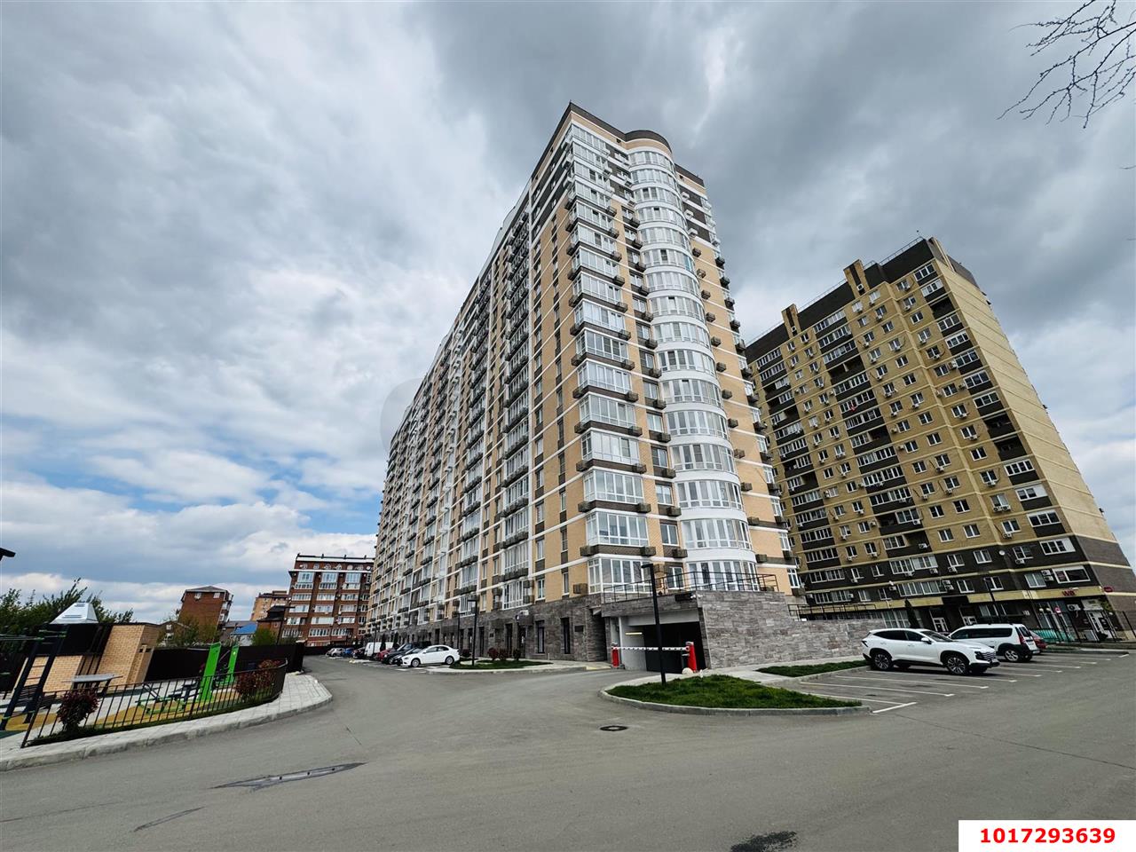Фото №1: 1-комнатная квартира 43&nbsp;м², 7/17&nbsp;эт. - Краснодар, Прикубанский внутригородской округ, Музыкальный, мкр. Московский, ул. Московская, 112