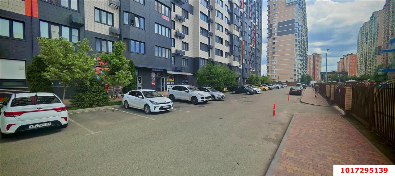 Фото №3: Торговое помещение 96&nbsp;м², 1/22&nbsp;эт. - Краснодар, Прикубанский внутригородской округ, мкр. ЖК Губернский, ул. имени Героя Георгия Бочарникова, 8