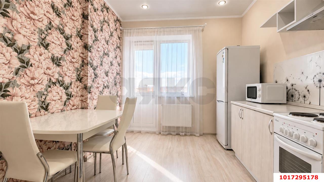 Фото №4: 1-комнатная квартира 40&nbsp;м², 16/19&nbsp;эт. - Краснодар, Прикубанский внутригородской округ, мкр. ЖК Красная Площадь, ул. Кореновская, 57к2