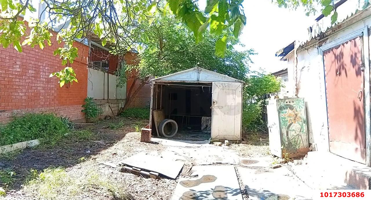 Фото №3: Дом 30&nbsp;м² + 2.8&nbsp;сот., 1&nbsp;эт. - Краснодар, Прикубанский внутригородской округ, мкр. 2-я Площадка, ул. им. Лазарева, 17