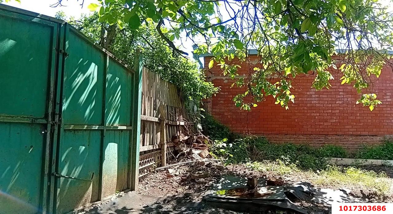 Фото №2: Дом 30&nbsp;м² + 2.8&nbsp;сот., 1&nbsp;эт. - Краснодар, Прикубанский внутригородской округ, мкр. 2-я Площадка, ул. им. Лазарева, 17